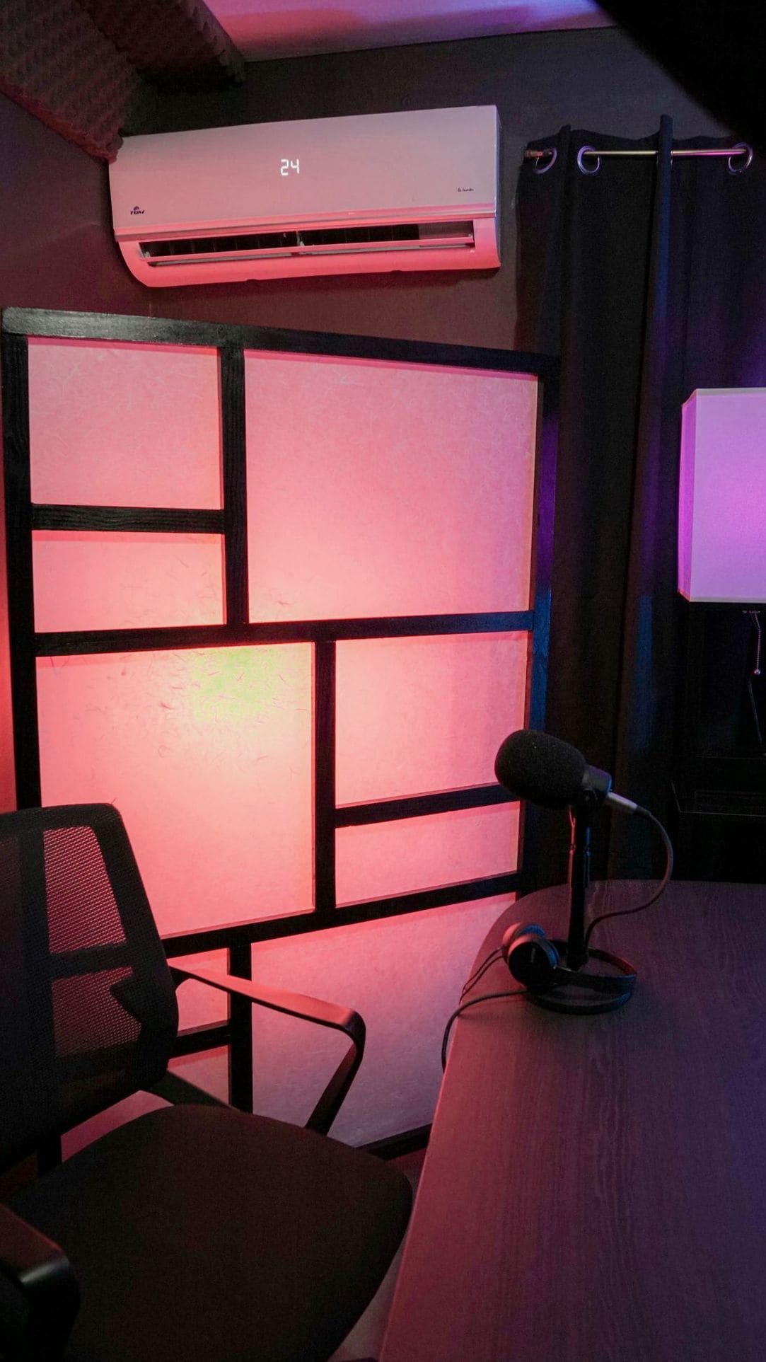 Cosa succede in studio quando un ospite entra per la prima volta